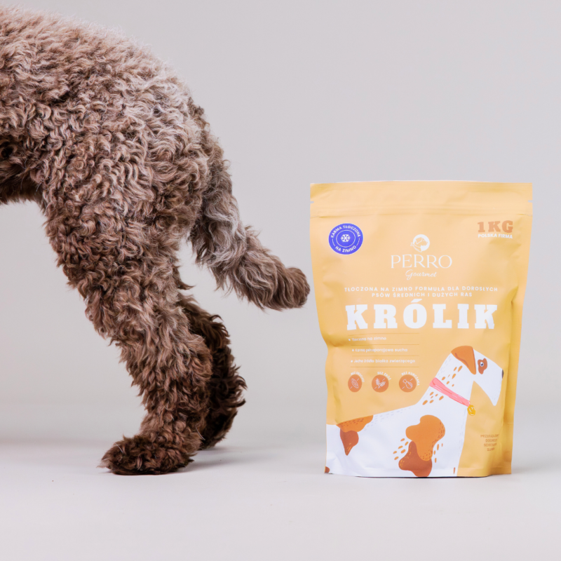 Karma tłoczona na zimno PERRO Gourmet Królik – formuła dla psów dorosłych średnich i dużych ras<br>1kg